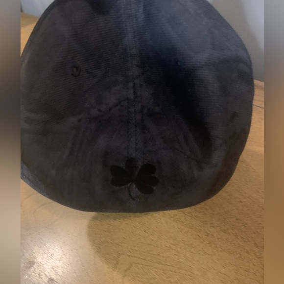 Notre Dame Hat, Top of the World, Memory Fit Black Camo Hat, One Size - Picture 5 of 14